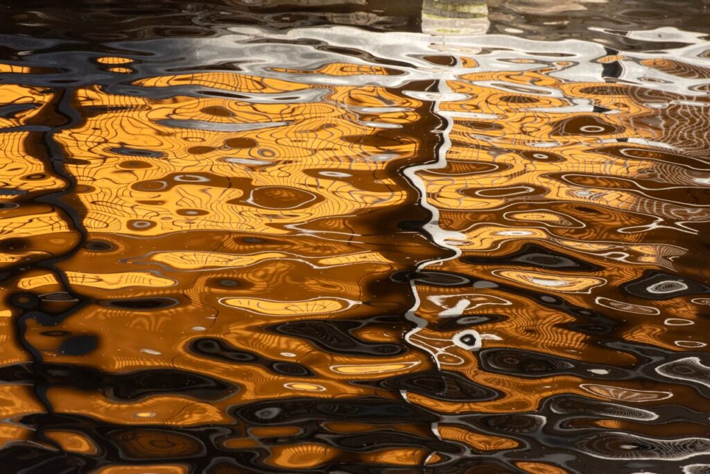 Zilver-, Goud- en Platinawater: Wat is het Verschil en hoe Gebruik je ze?